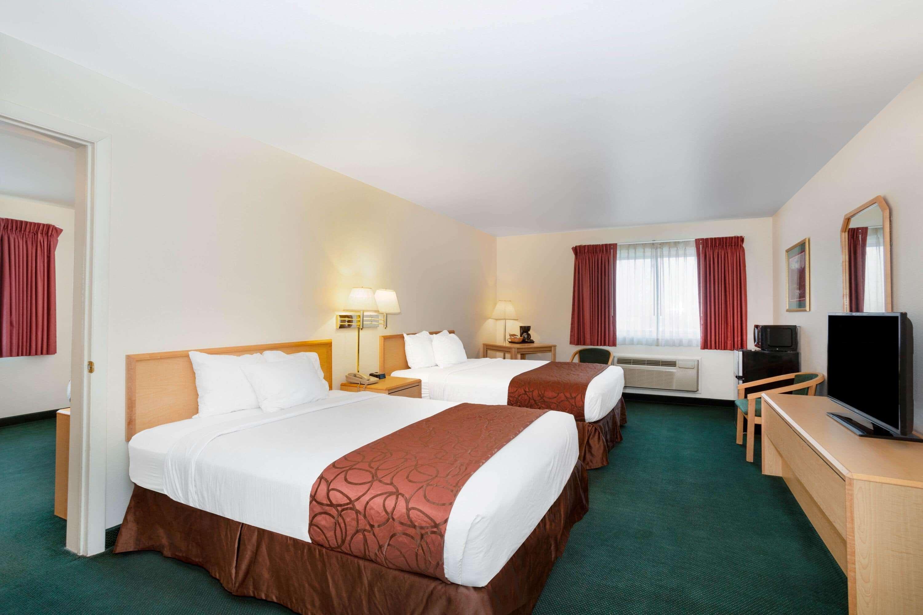 Inn At Lander, Travelodge By Wyndham Экстерьер фото