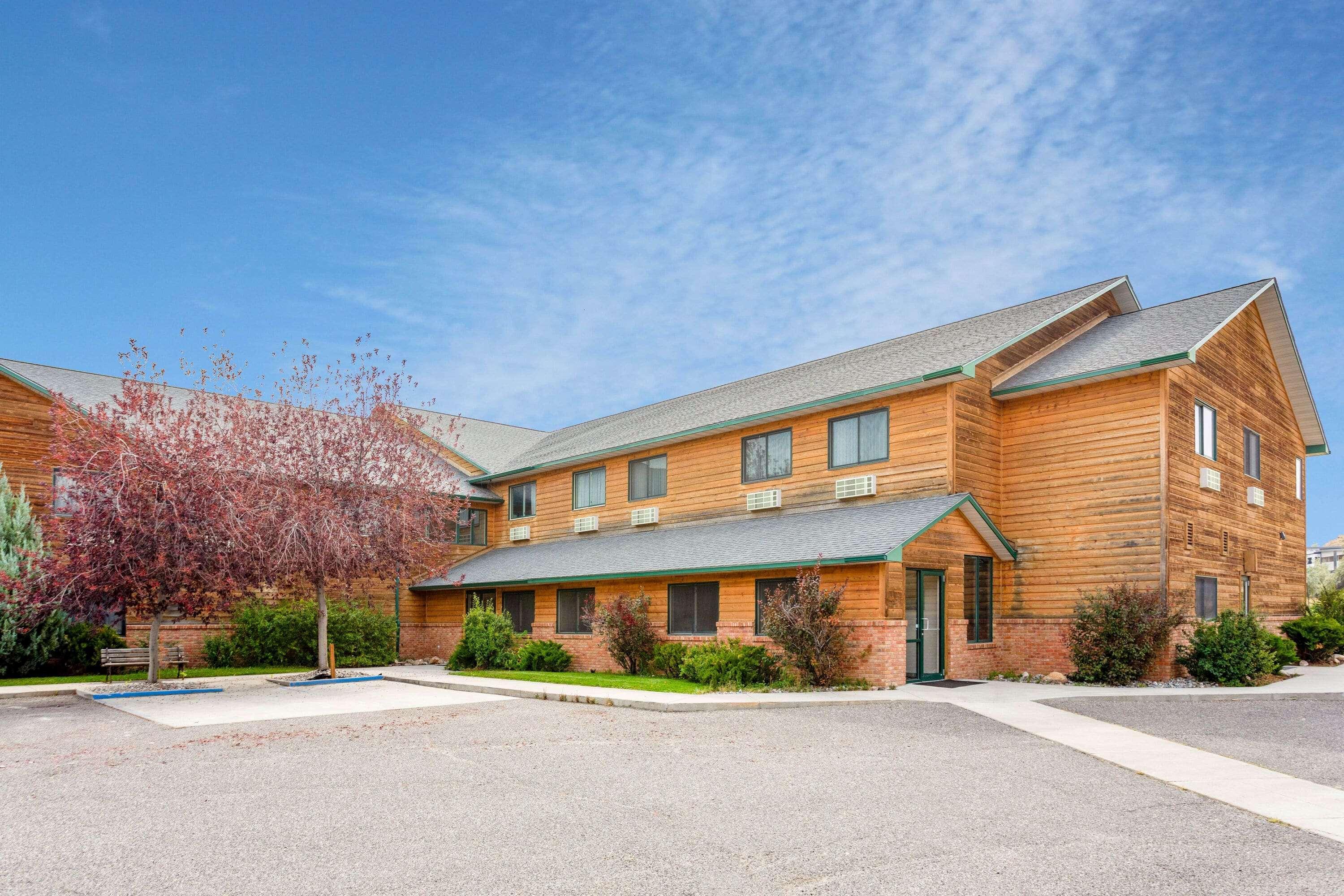 Inn At Lander, Travelodge By Wyndham Экстерьер фото