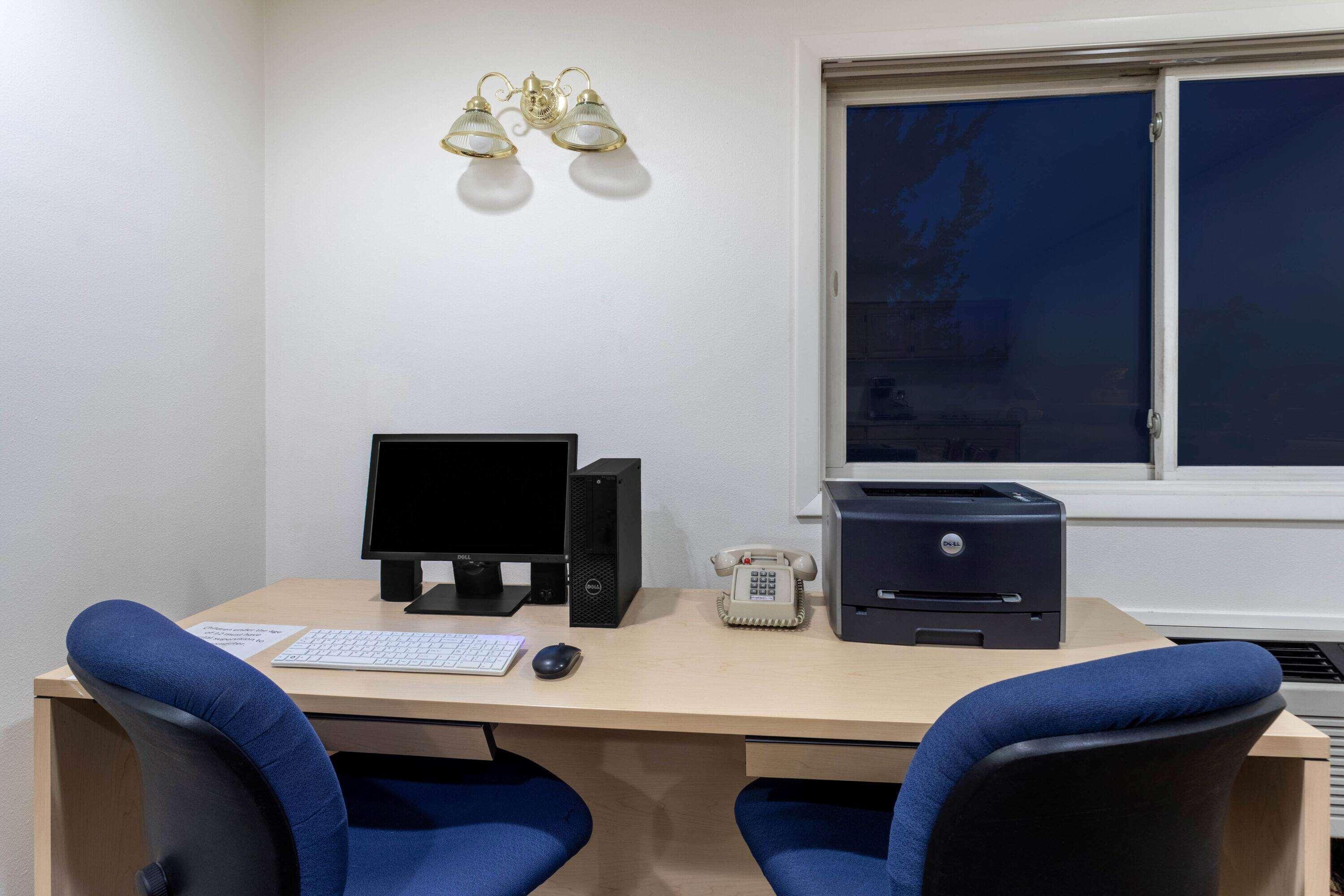 Inn At Lander, Travelodge By Wyndham Экстерьер фото